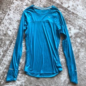 Nike Dri-Fit Long Sleeve Size XS
